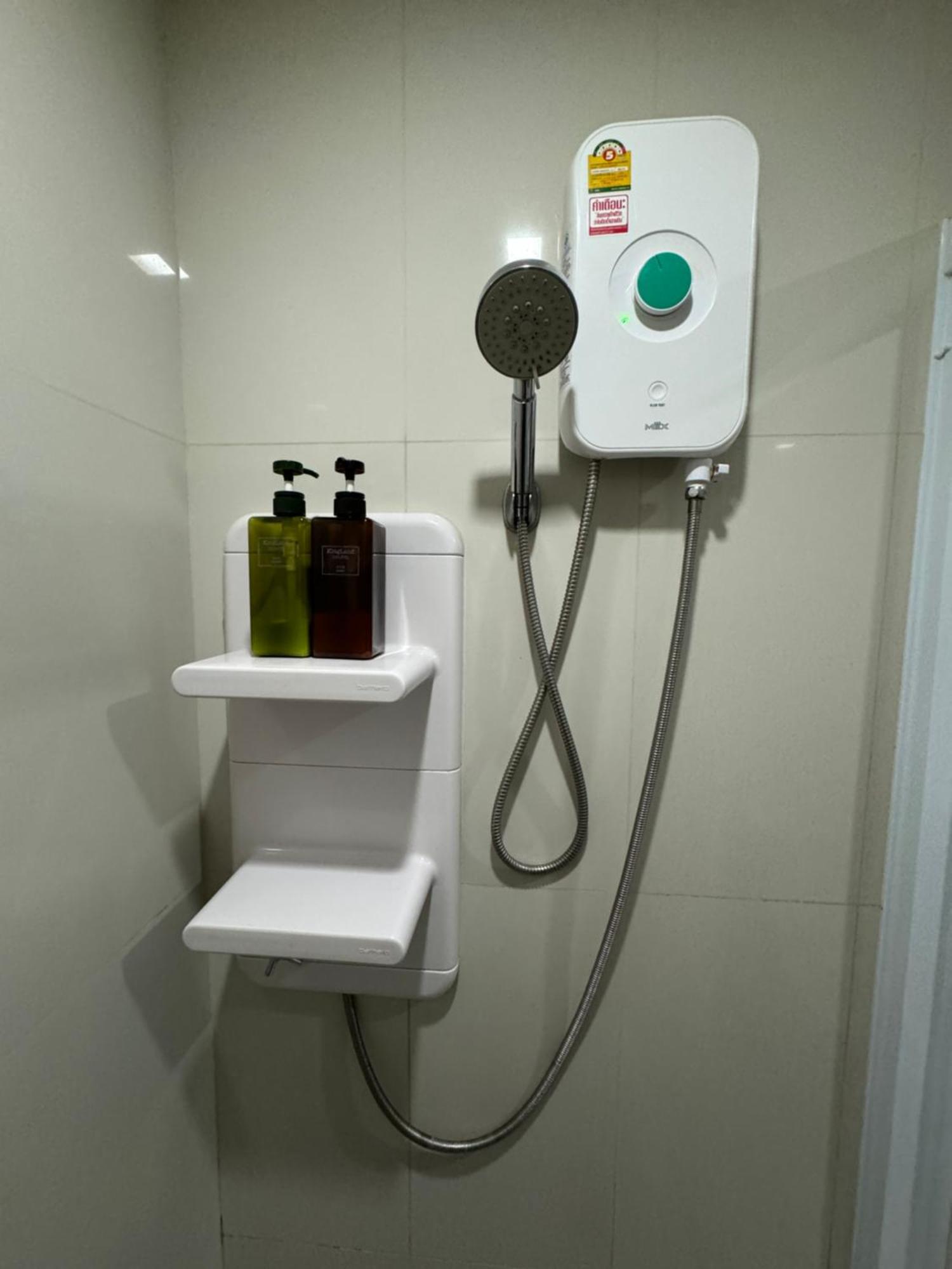 Apartamento 芭提雅市中心the Base 高端公寓 *